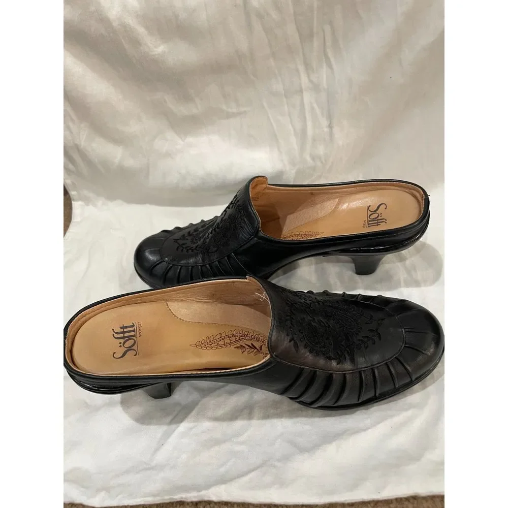 Women's Sofft Black Mules Clogs Black Leather Paisley Design 9.5- SO‎ CUTE - Picture 3 of 7